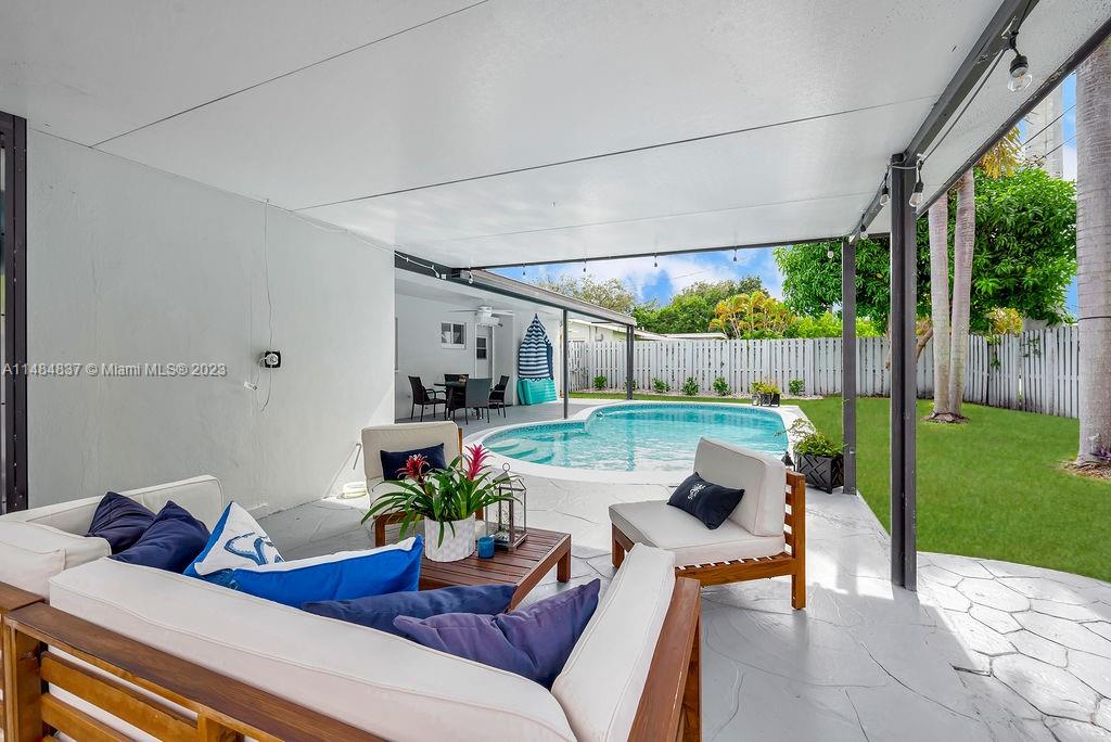 CORAL HEIGHTS - Residential