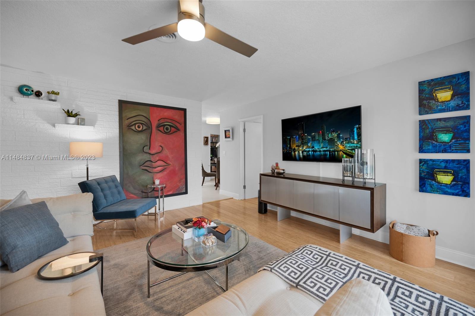 CORAL HEIGHTS - Residential