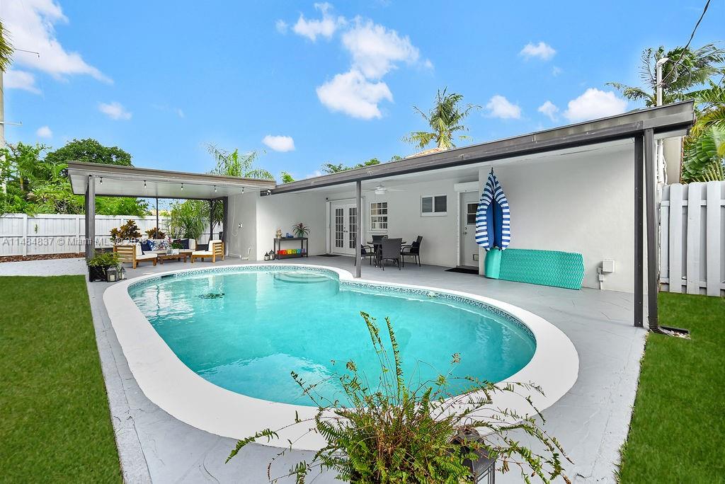 CORAL HEIGHTS - Residential