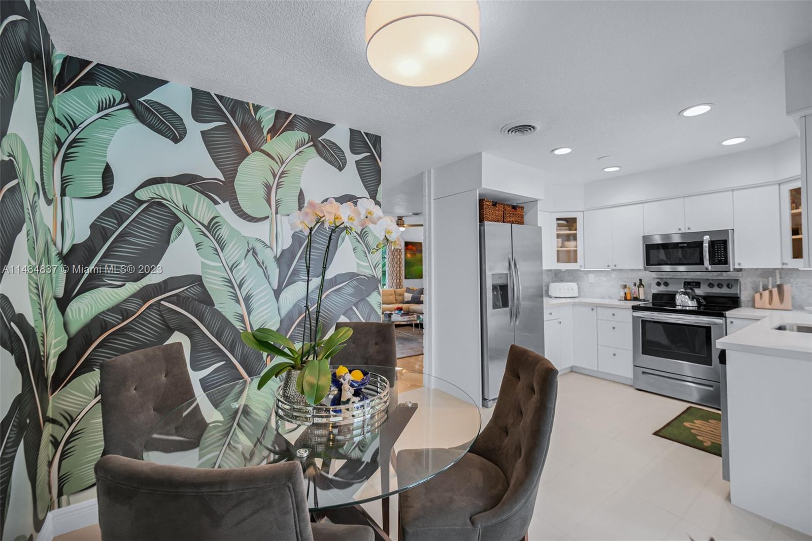 CORAL HEIGHTS - Residential
