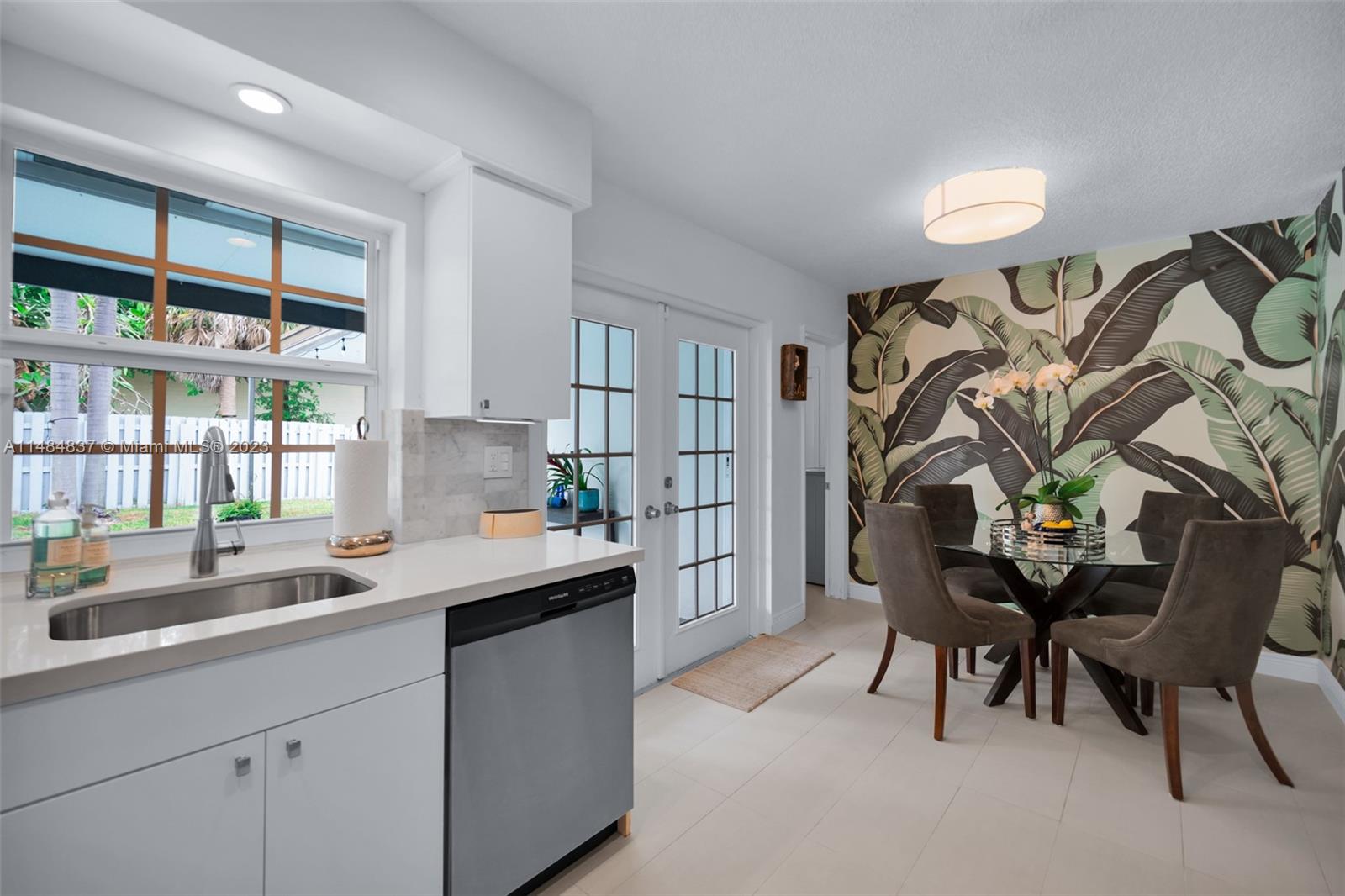 CORAL HEIGHTS - Residential
