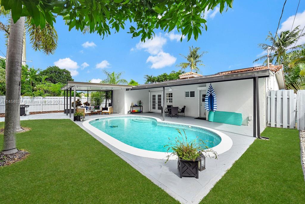 CORAL HEIGHTS - Residential