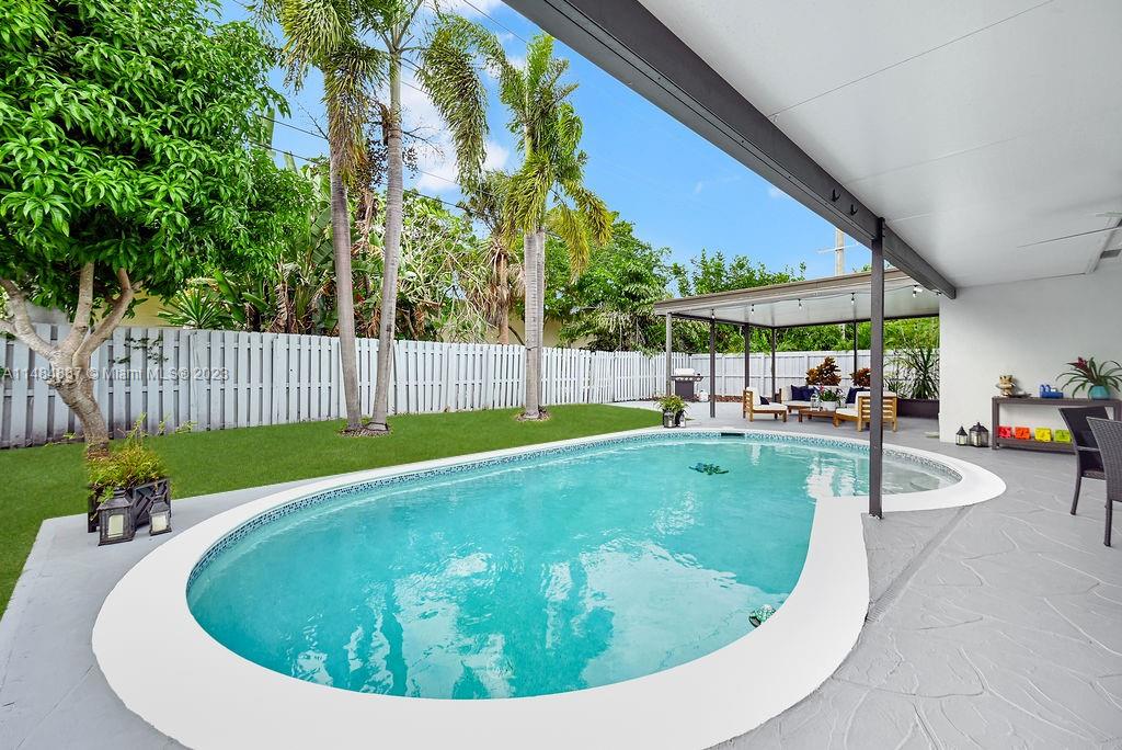 CORAL HEIGHTS - Residential