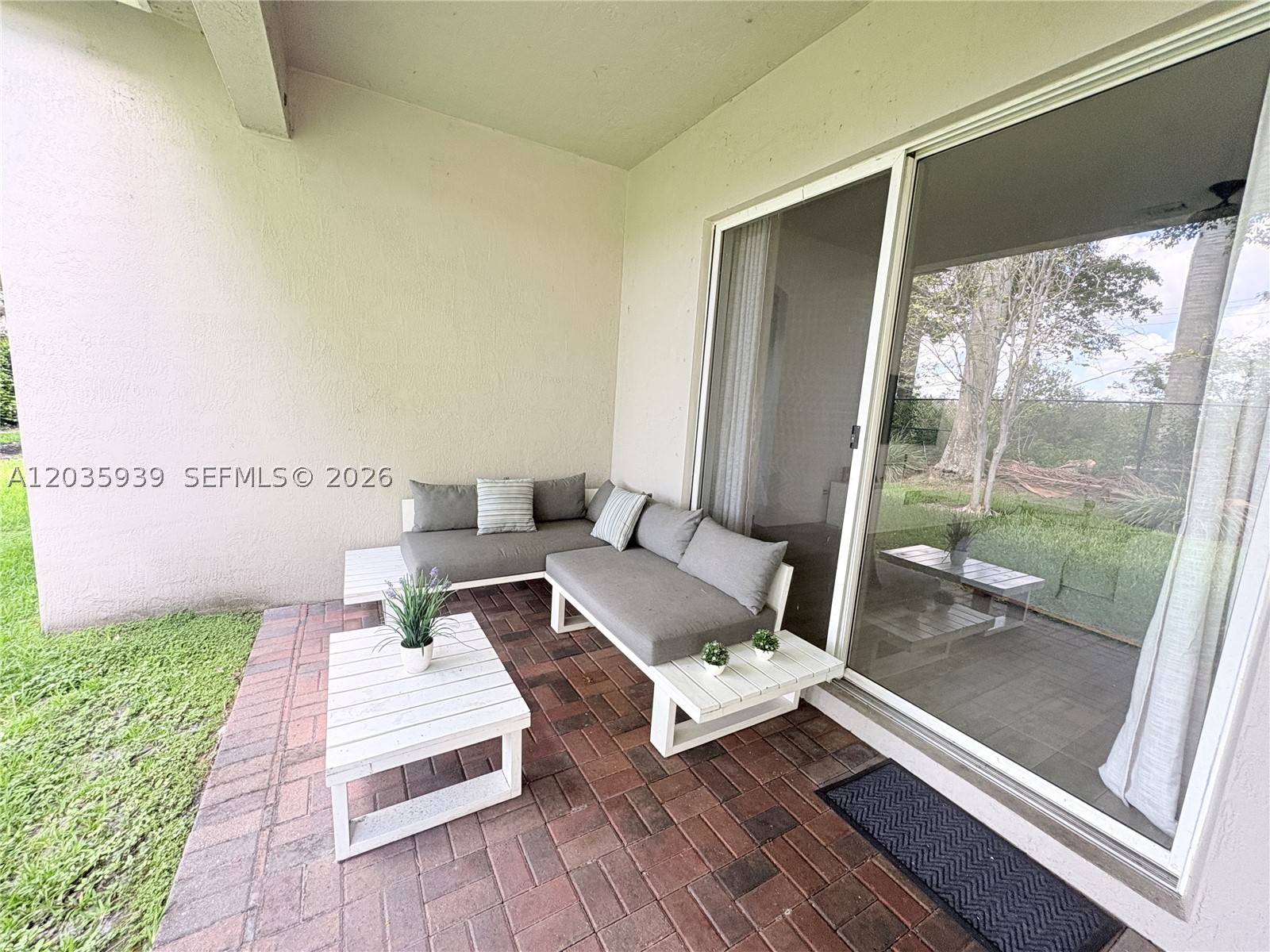 ISLES AT WESTON - Residential Lease