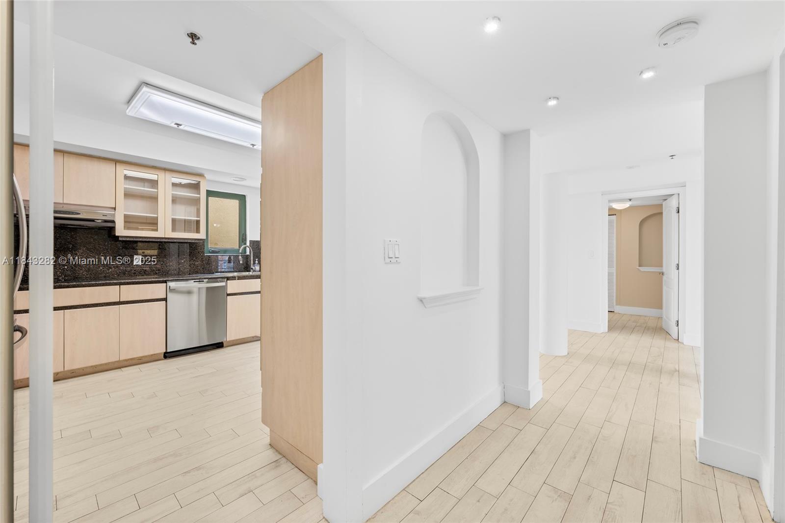 THE COURTS AT SOUTH BEACH - Residential Lease
