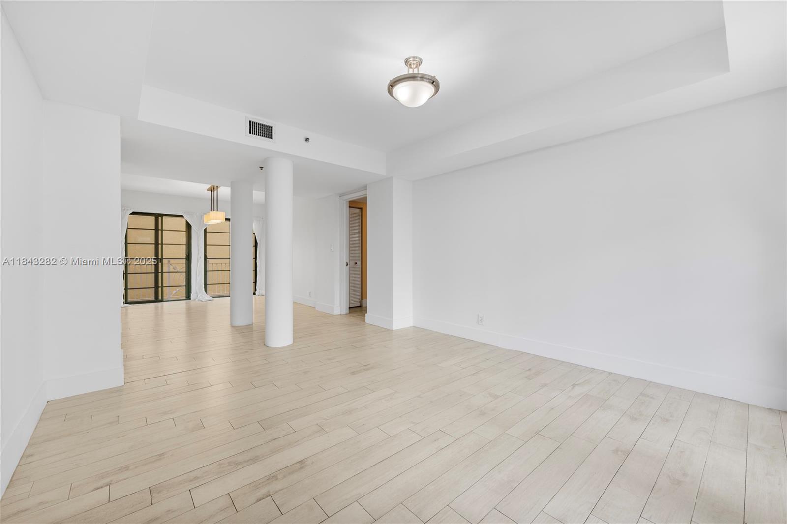 THE COURTS AT SOUTH BEACH - Residential Lease