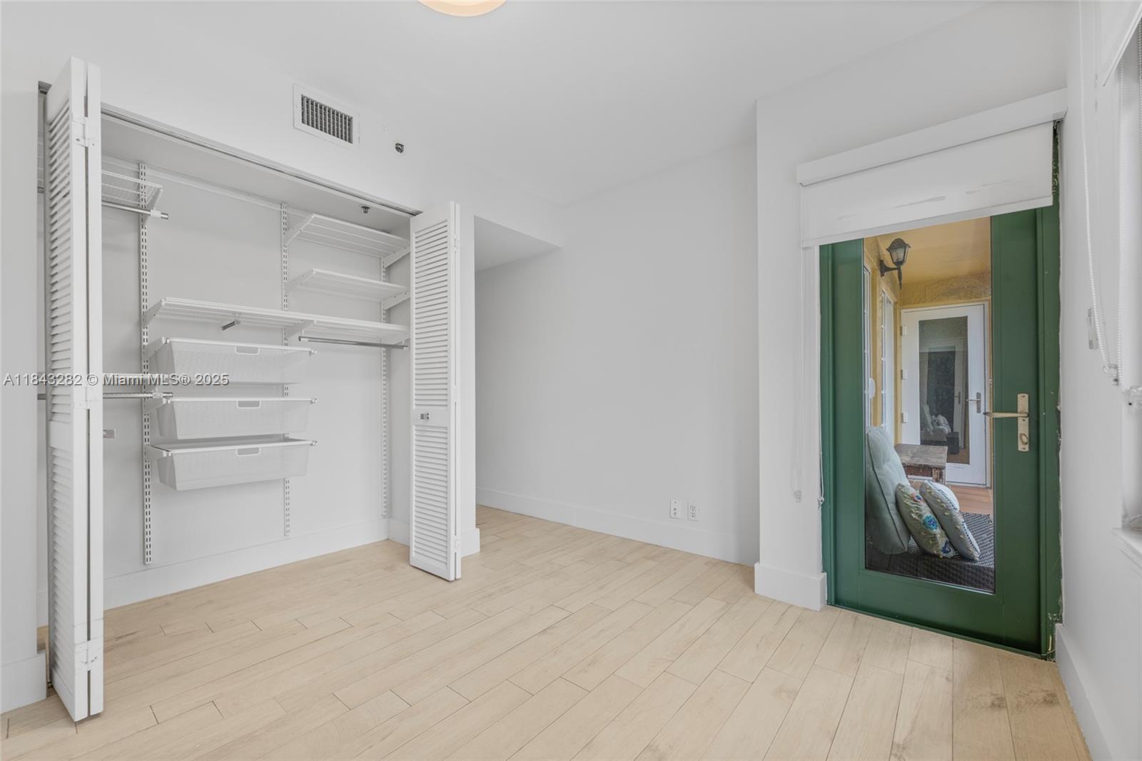 THE COURTS AT SOUTH BEACH - Residential Lease
