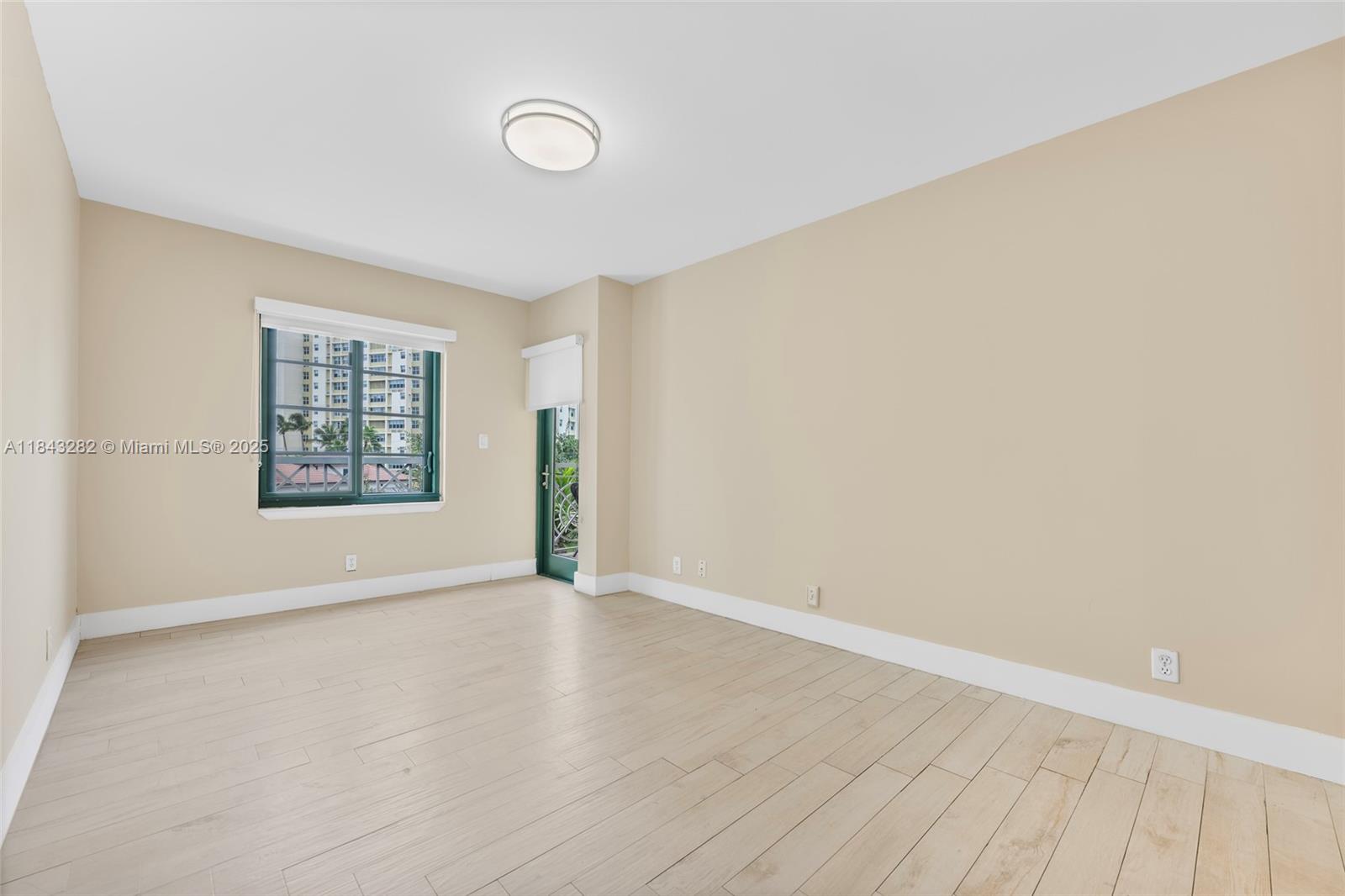 THE COURTS AT SOUTH BEACH - Residential Lease