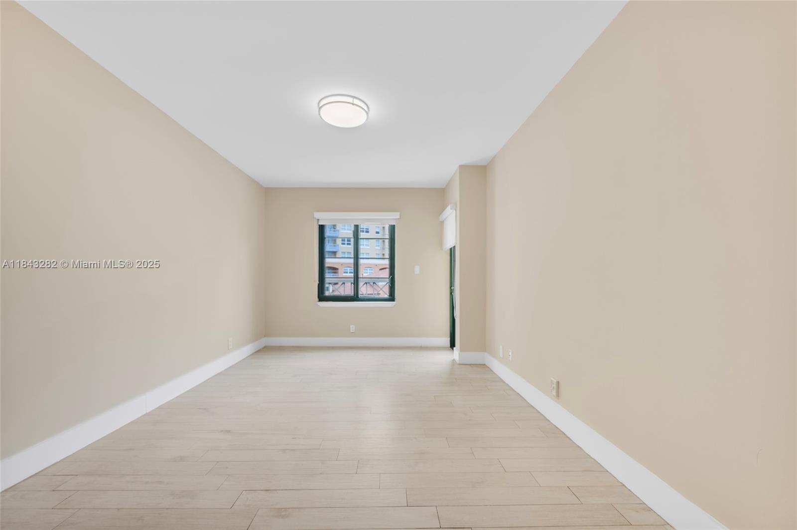 THE COURTS AT SOUTH BEACH - Residential Lease