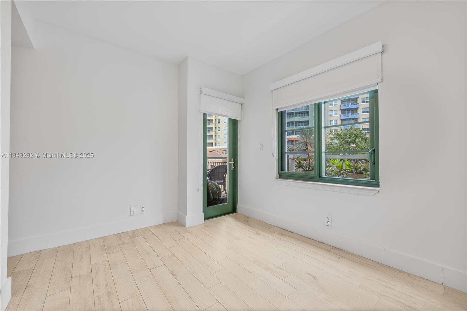 THE COURTS AT SOUTH BEACH - Residential Lease