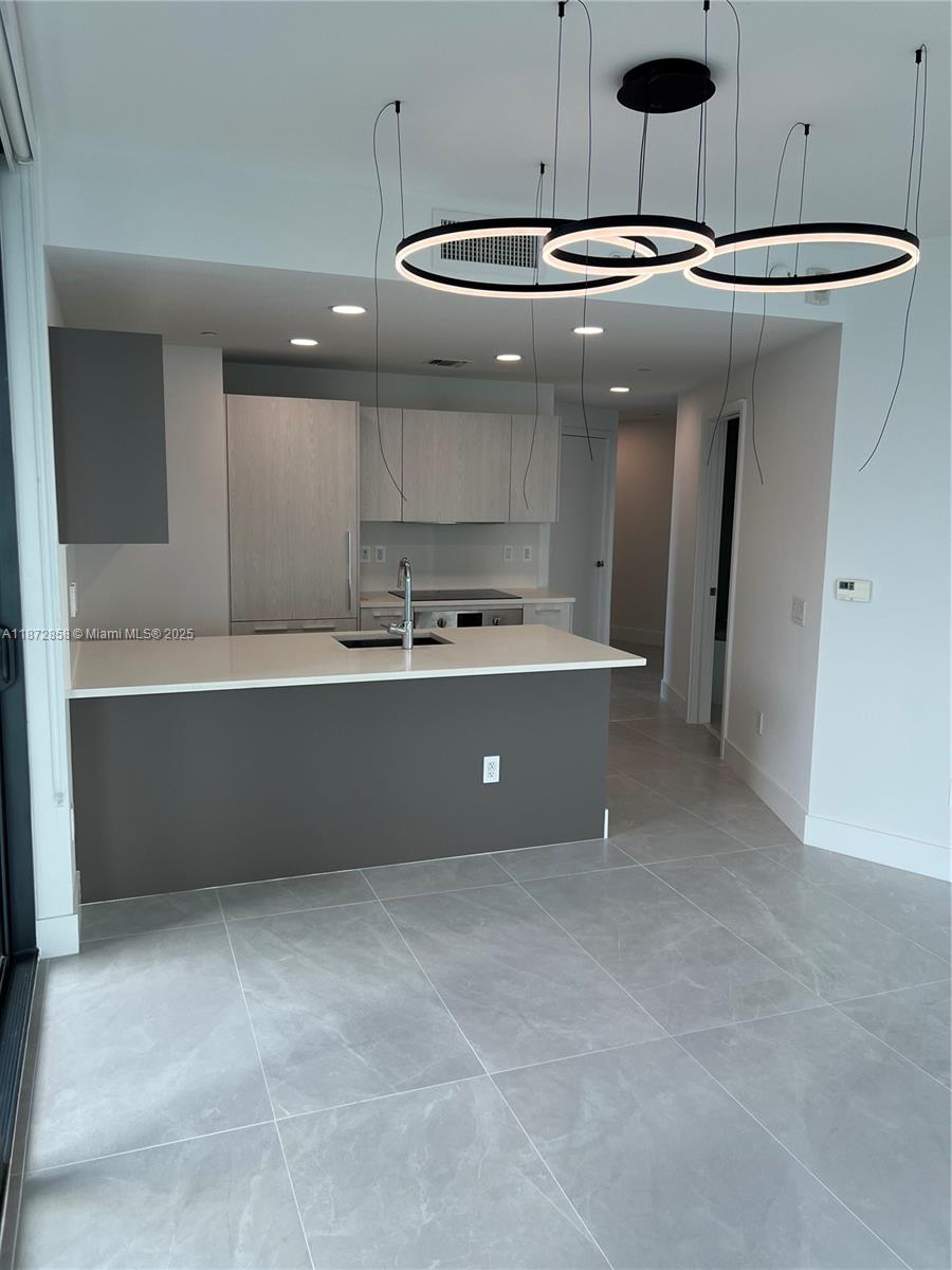 PARAISO BAYVIEWS CONDO - Residential Lease