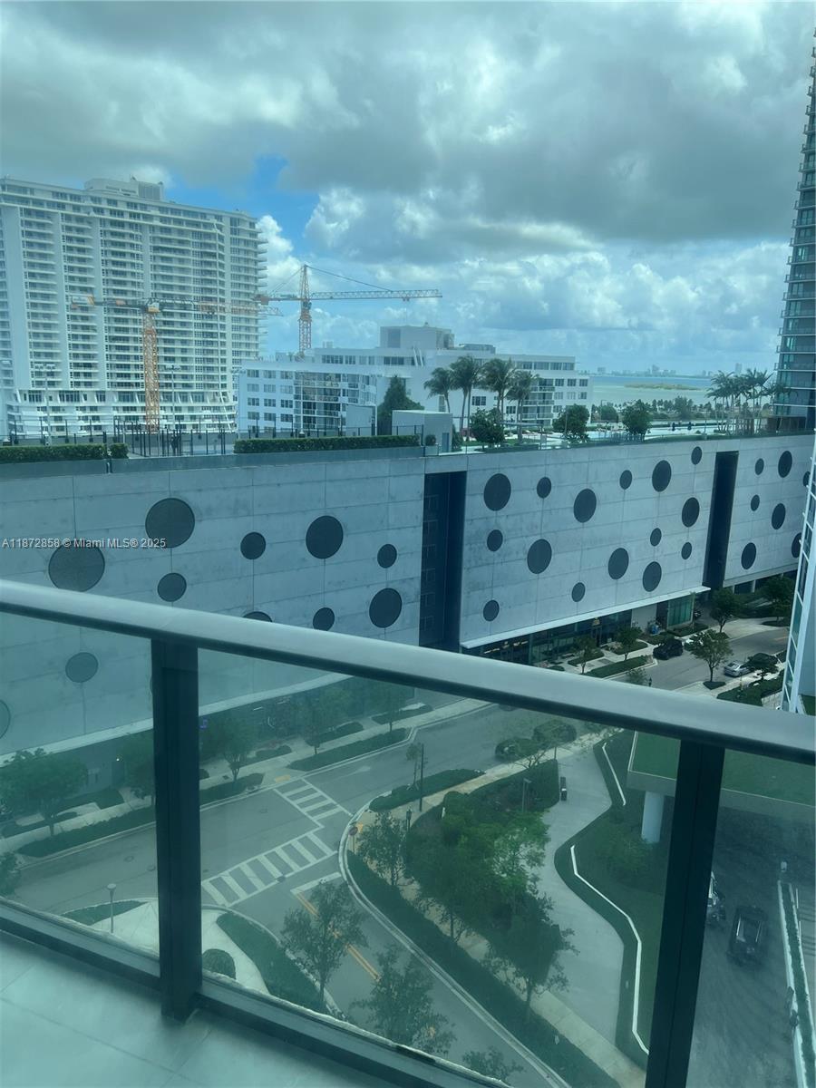 PARAISO BAYVIEWS CONDO - Residential Lease