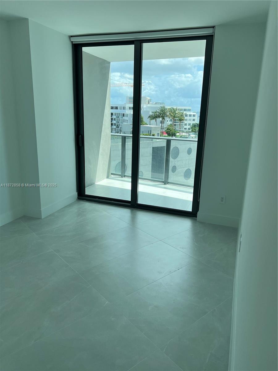 PARAISO BAYVIEWS CONDO - Residential Lease