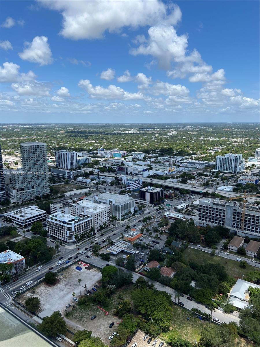 PARAISO BAYVIEWS CONDO - Residential Lease