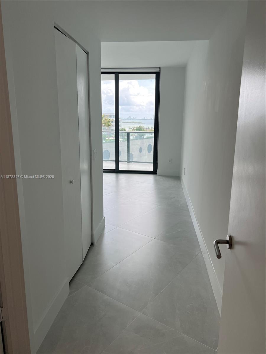 PARAISO BAYVIEWS CONDO - Residential Lease