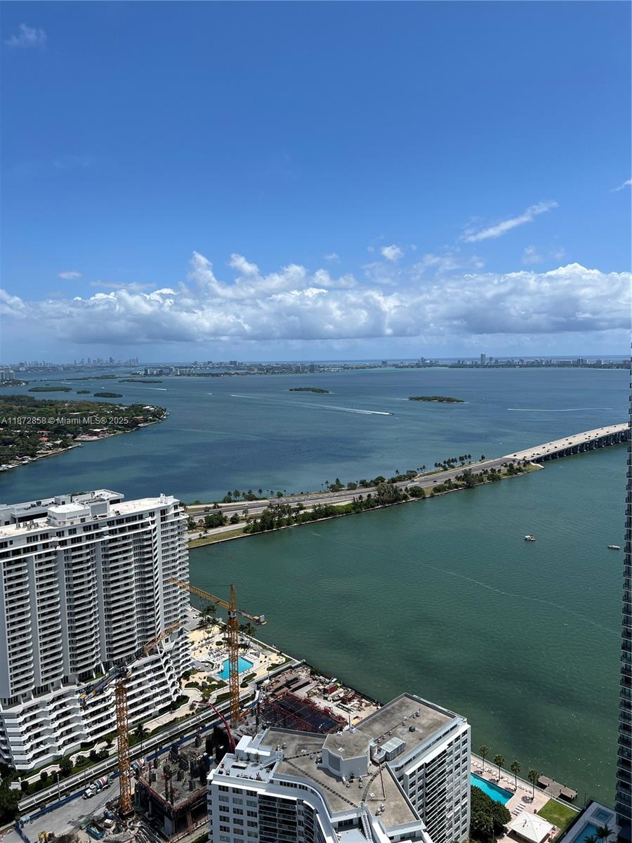 PARAISO BAYVIEWS CONDO - Residential Lease