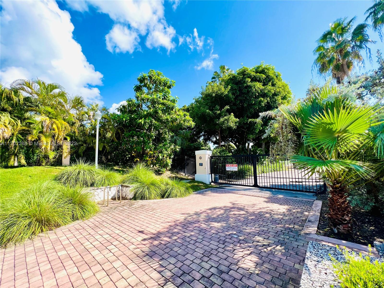 KINGS BAY SUB - Residential