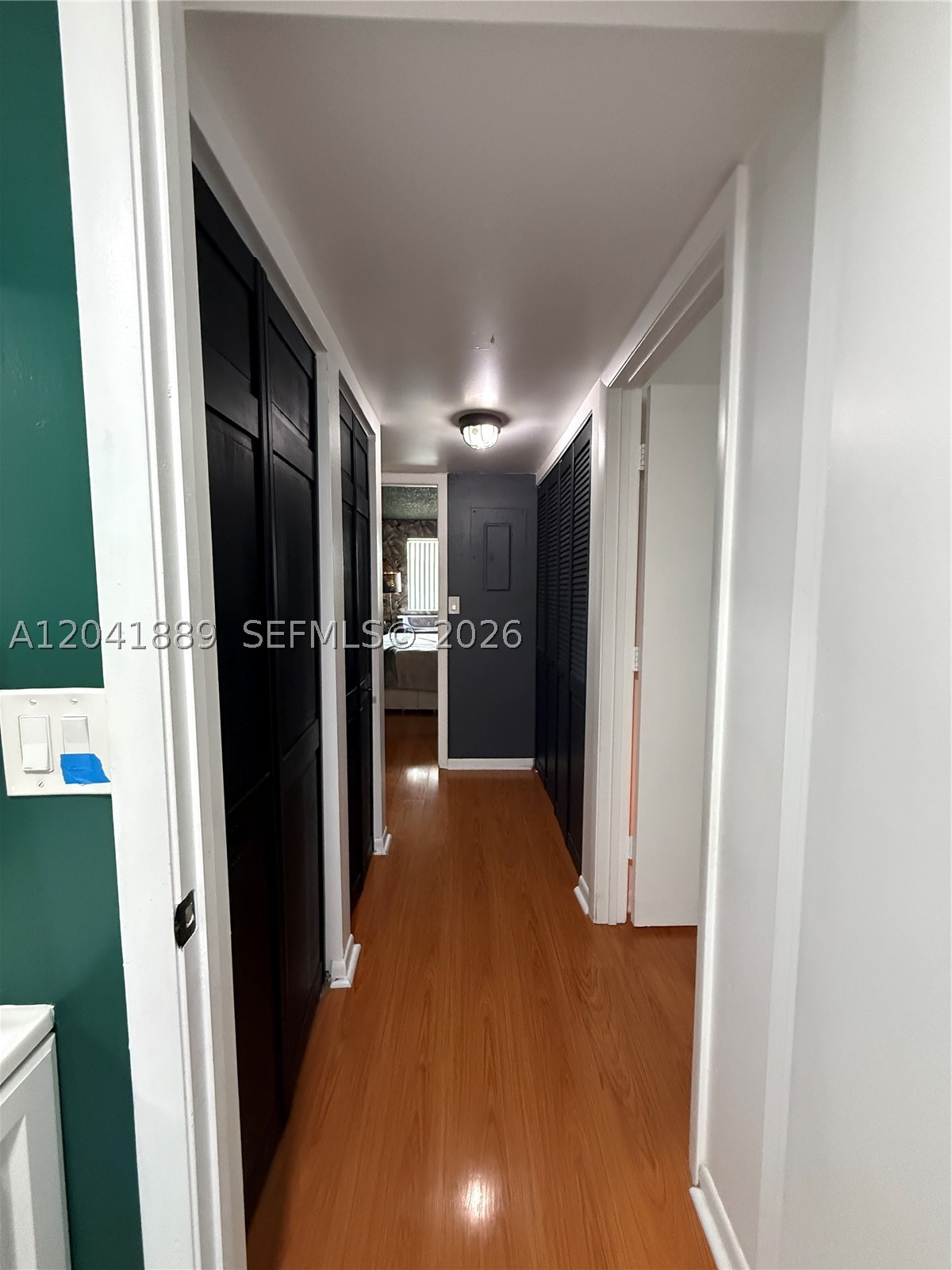 COUNTRY LANE CONDO #1 - Residential