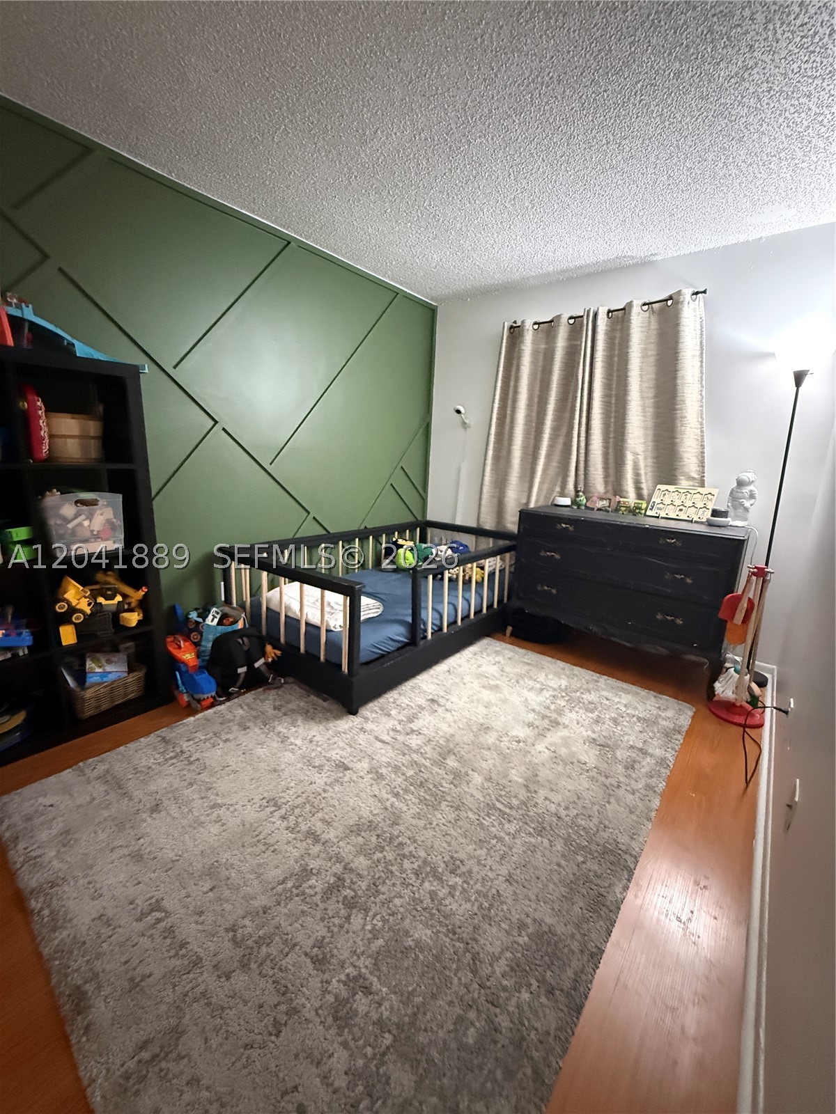 COUNTRY LANE CONDO #1 - Residential