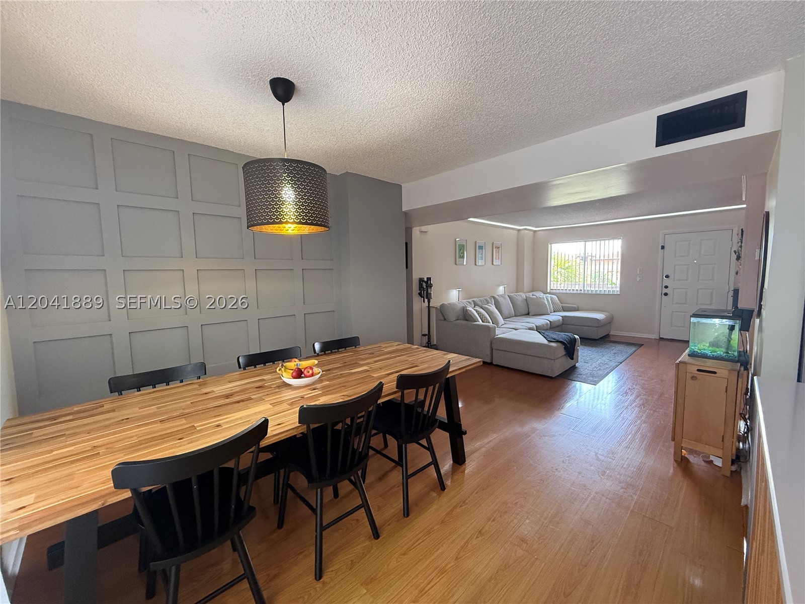 COUNTRY LANE CONDO #1 - Residential