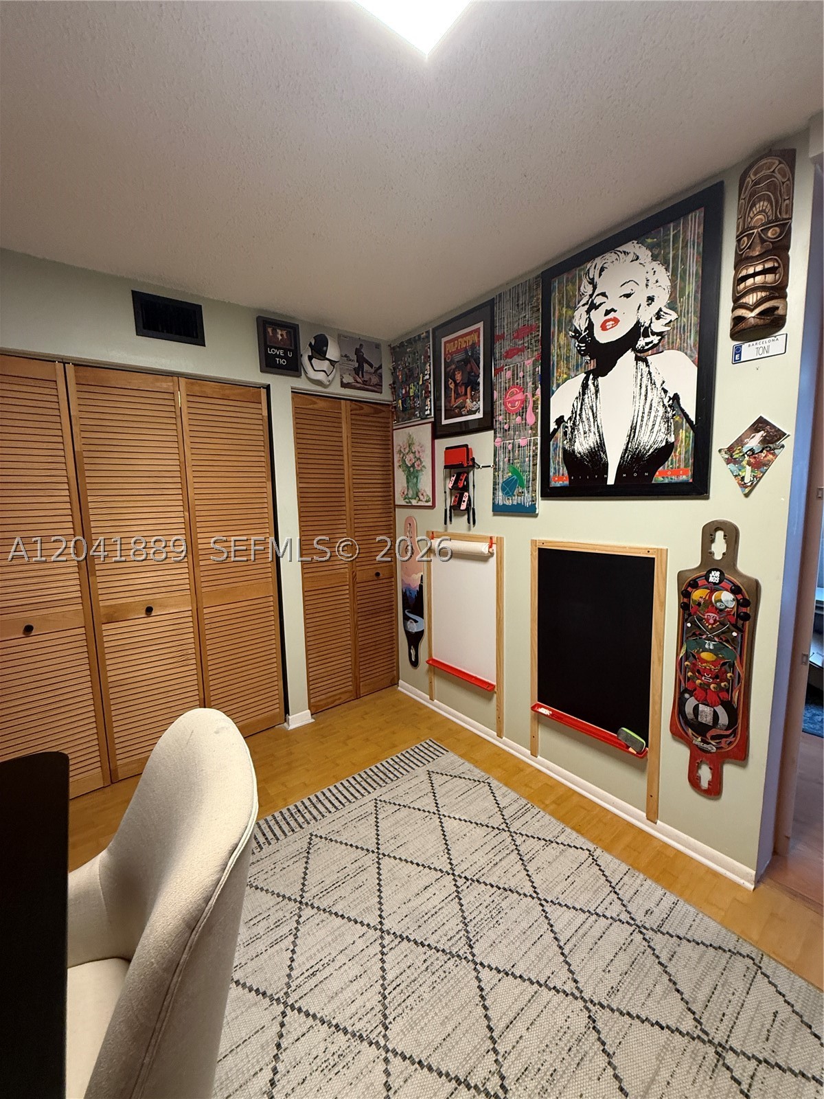 COUNTRY LANE CONDO #1 - Residential