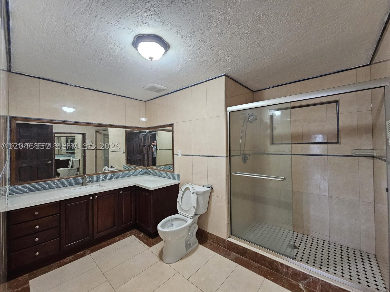 WESTWOOD LAKE 6TH ADDN - Residential