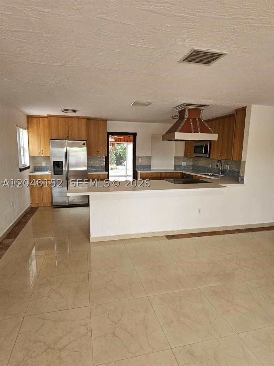 WESTWOOD LAKE 6TH ADDN - Residential