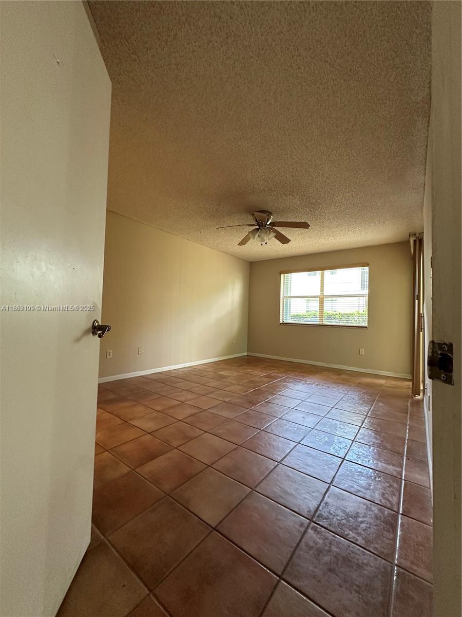 KEYS GATE CONDO NO THREE - Residential