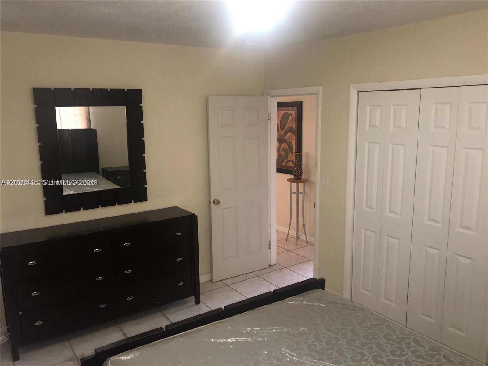 BISCAYNE AVE TRACT - Residential Lease