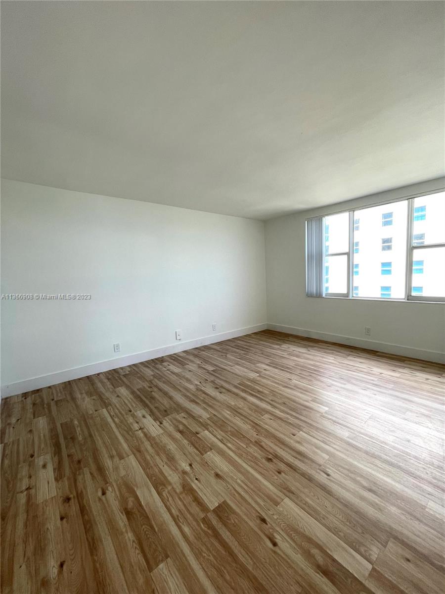 CARLISLE ON THE OCEAN CON - Residential Lease