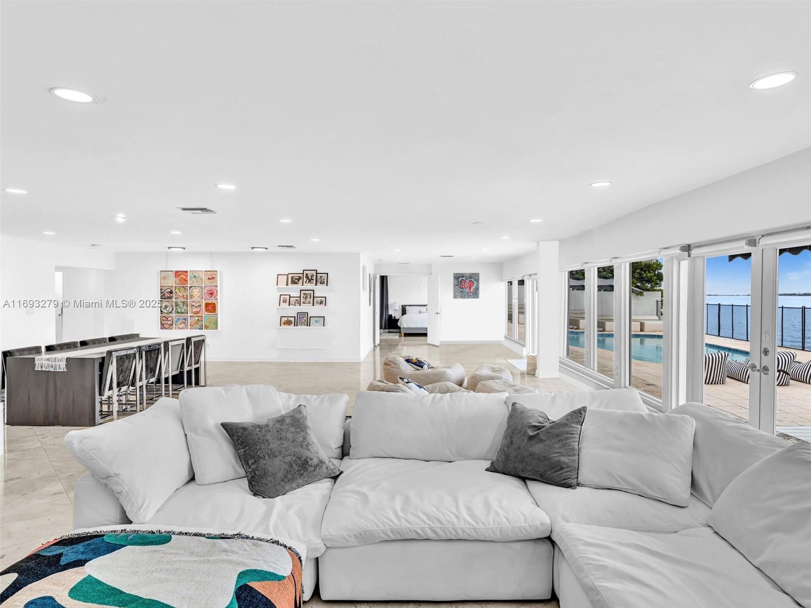 BAY CREST SEC 3 - Residential