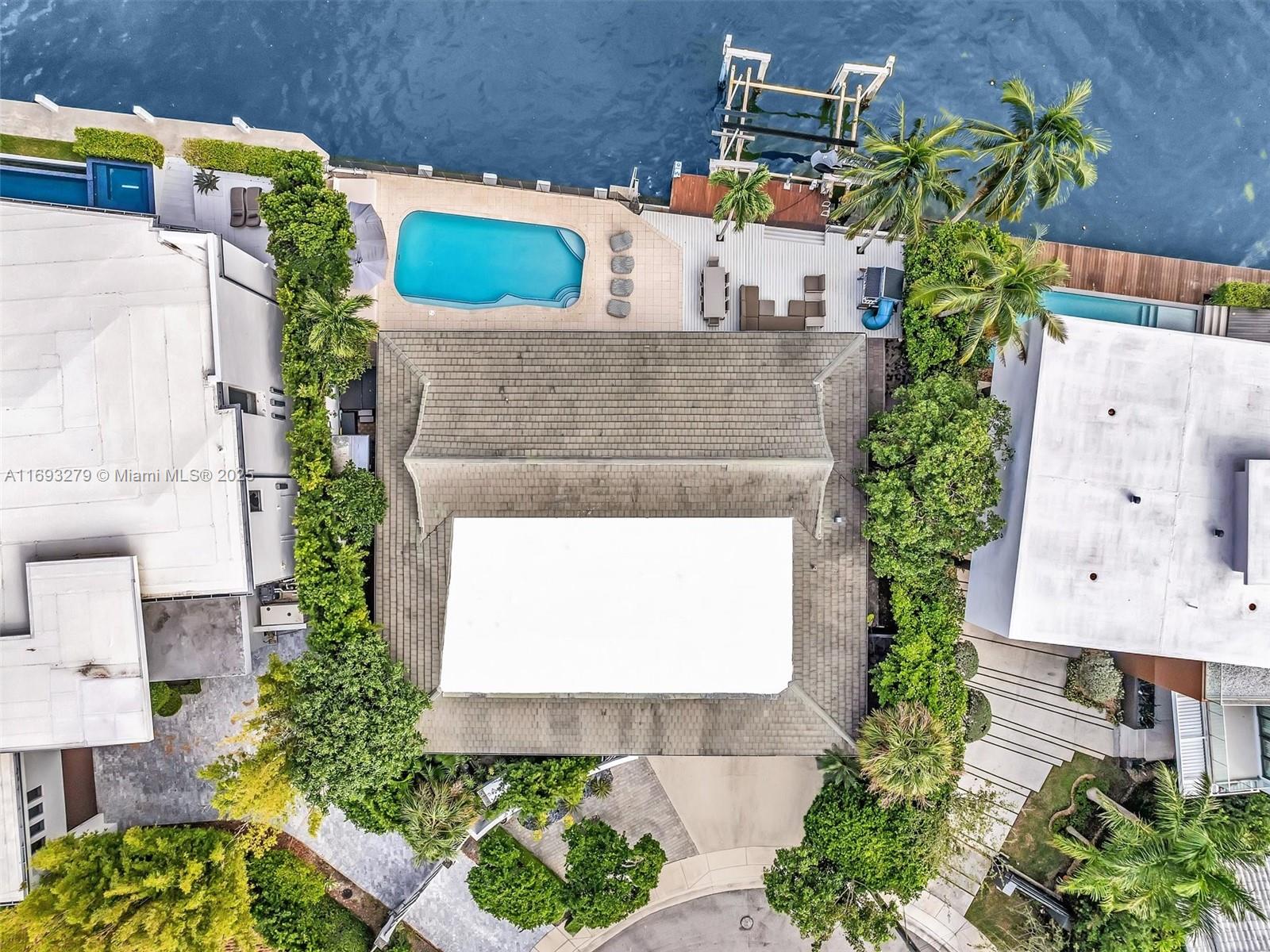 BAY CREST SEC 3 - Residential