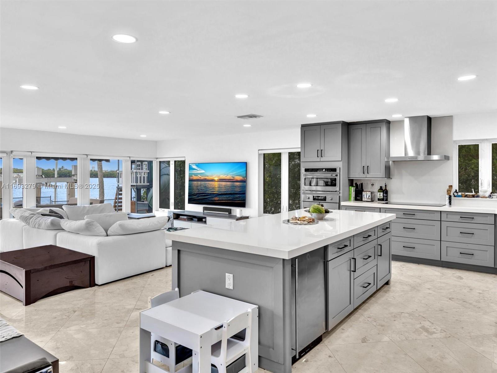 BAY CREST SEC 3 - Residential