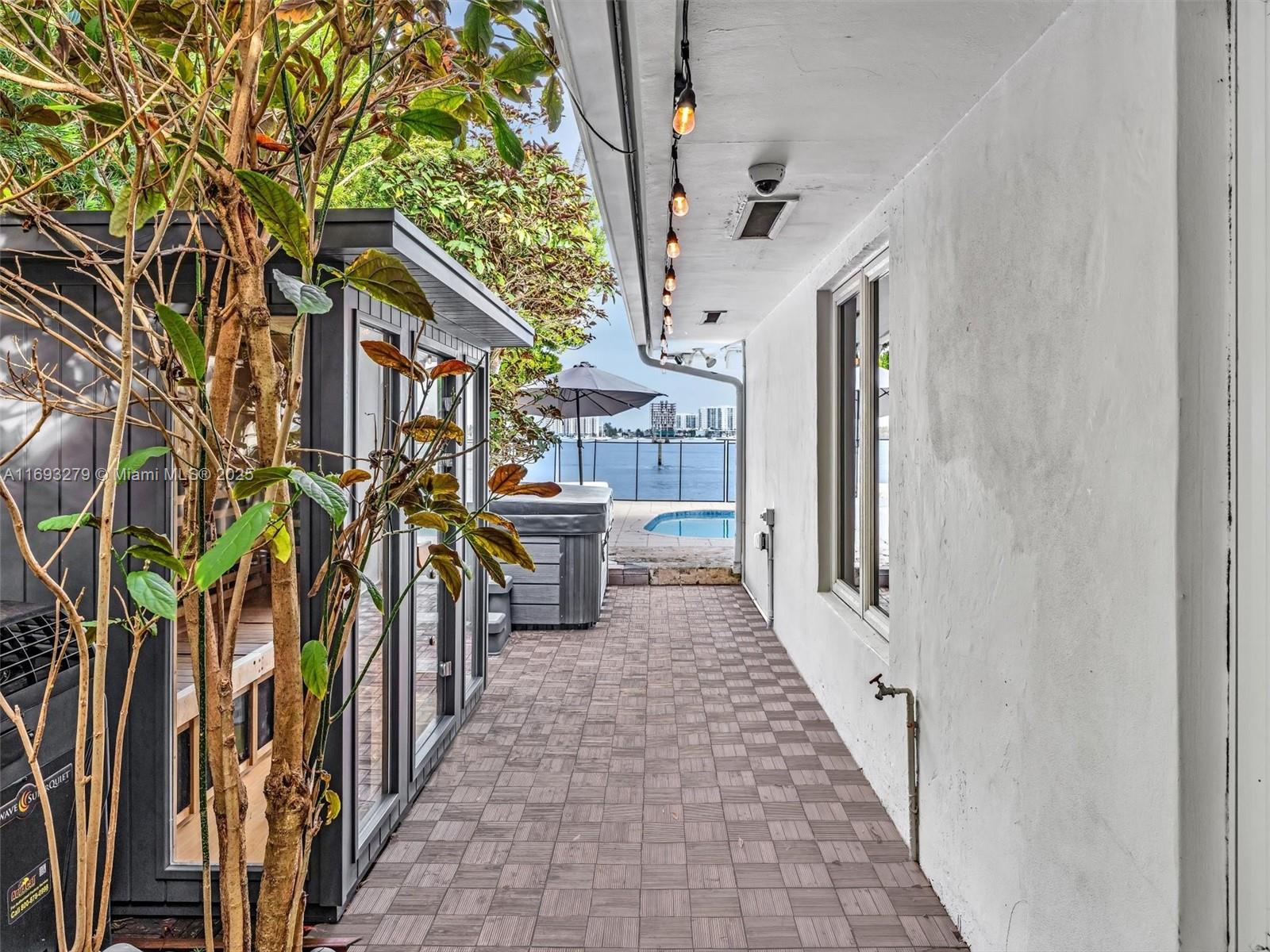 BAY CREST SEC 3 - Residential