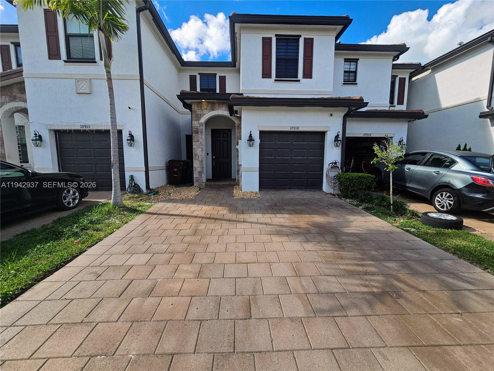 AQUABELLA NORTH REPLAT - Residential
