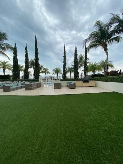 THE ASTON CONDO - Residential Lease