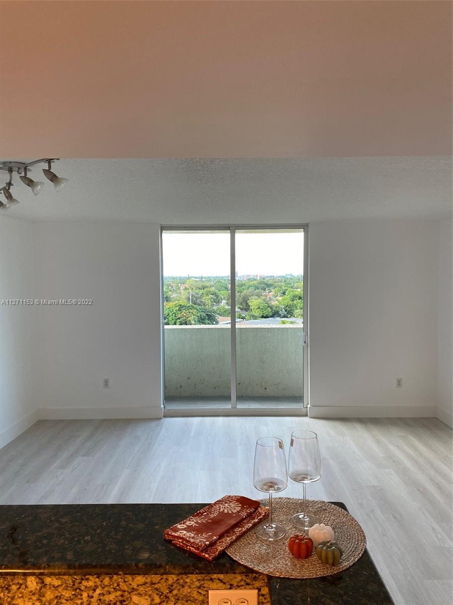 THE ASTON CONDO - Residential Lease