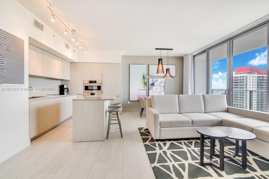 4010 SOUTH OCEAN CONDO HO - Residential