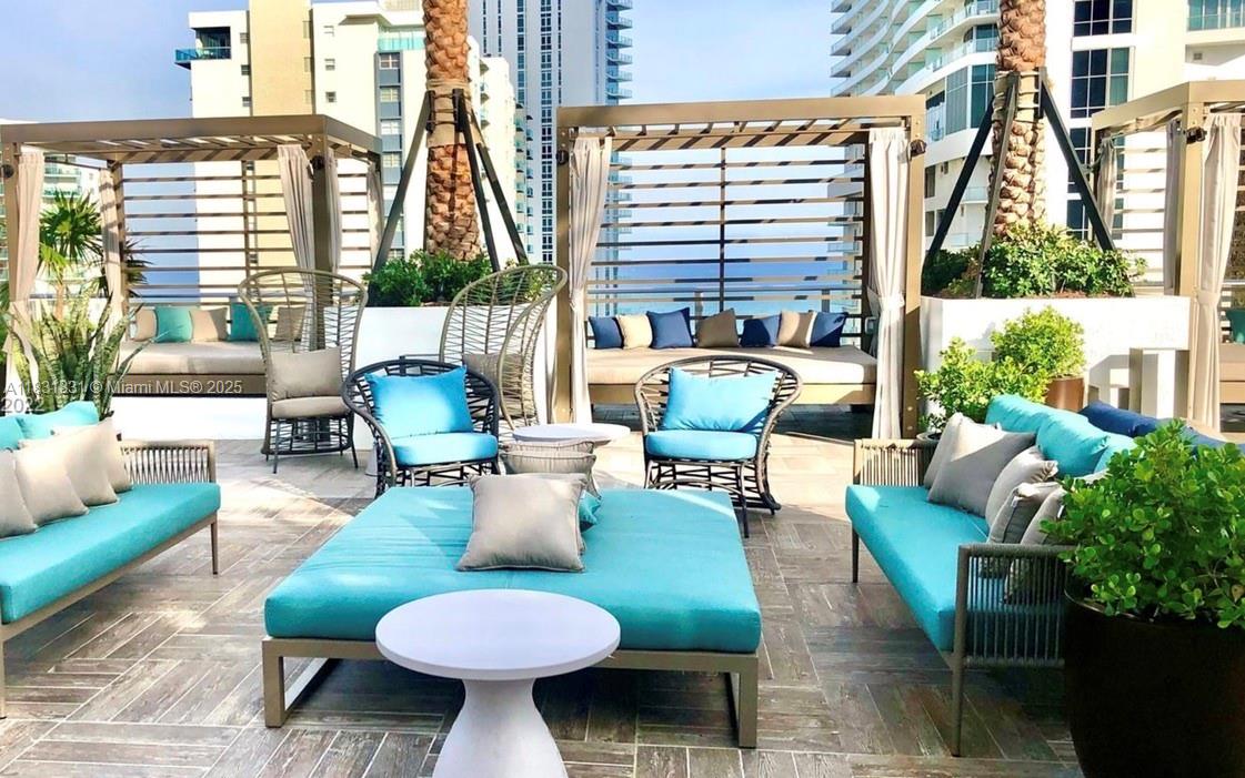 4010 SOUTH OCEAN CONDO HO - Residential