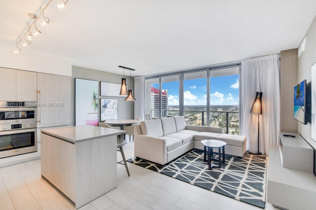 4010 SOUTH OCEAN CONDO HO - Residential