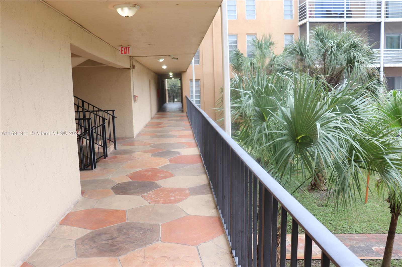 TOWN SQUARE CONDO - Residential