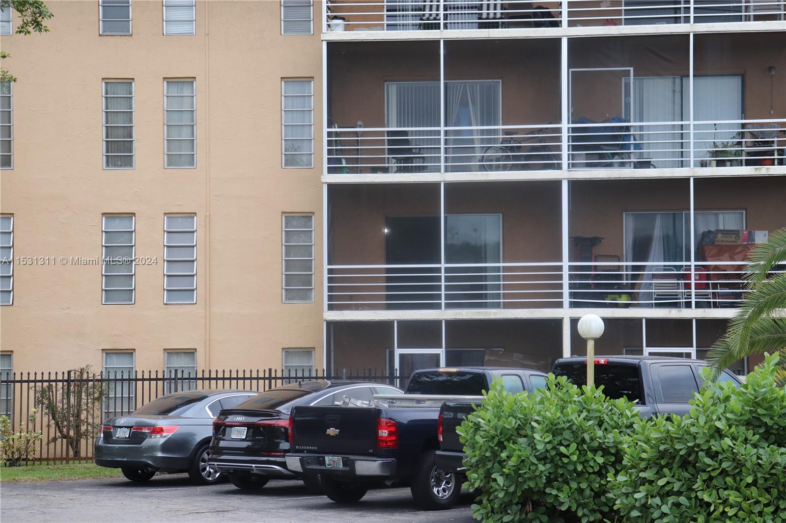 TOWN SQUARE CONDO - Residential