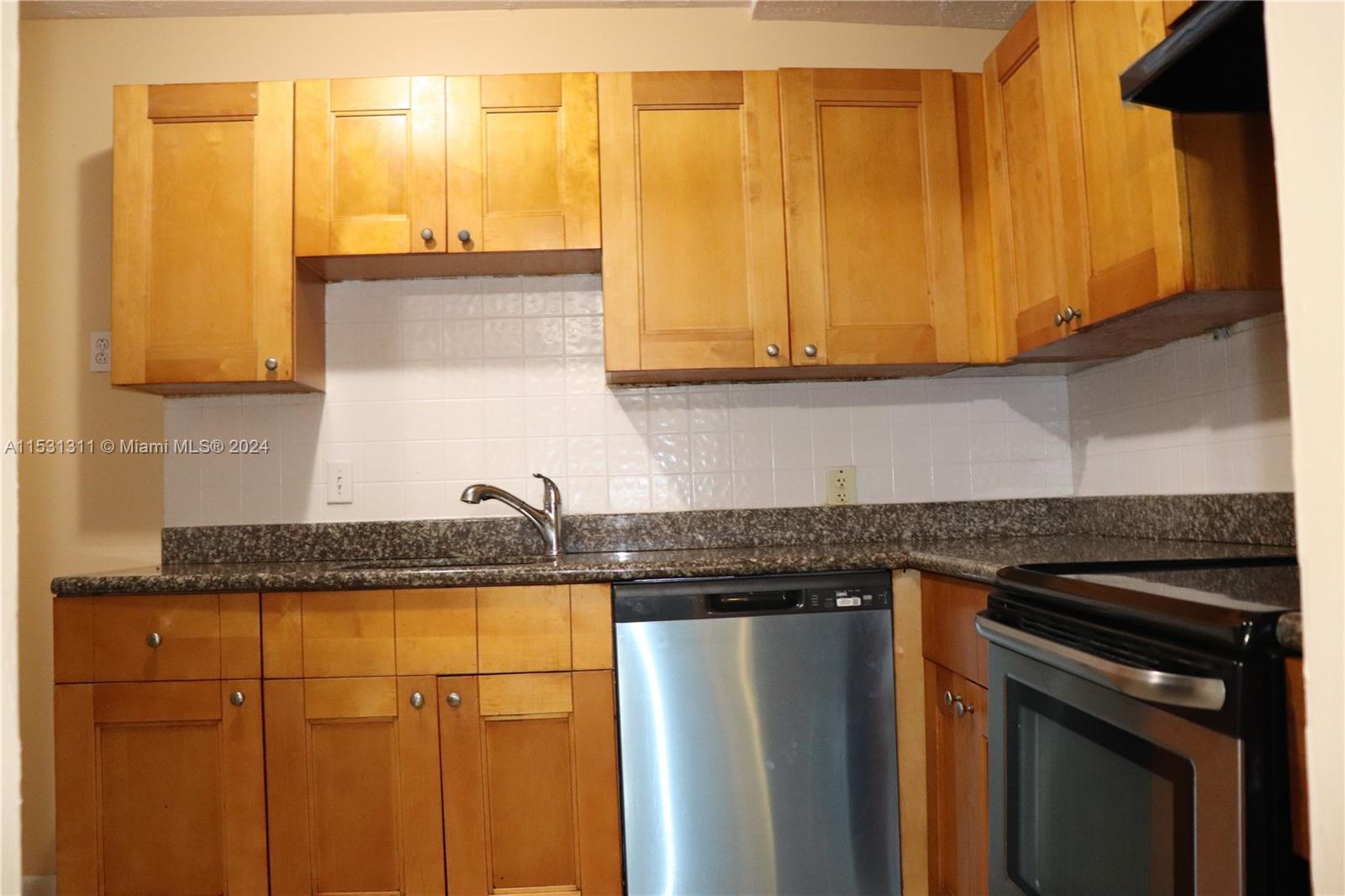 TOWN SQUARE CONDO - Residential