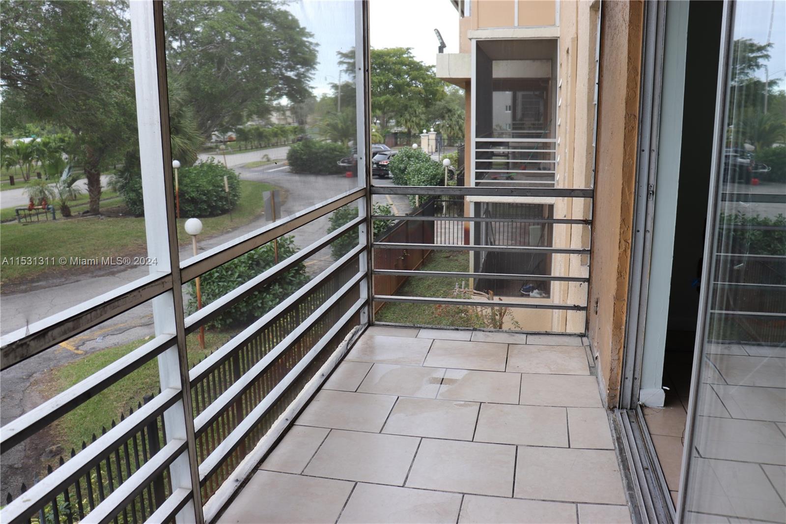 TOWN SQUARE CONDO - Residential