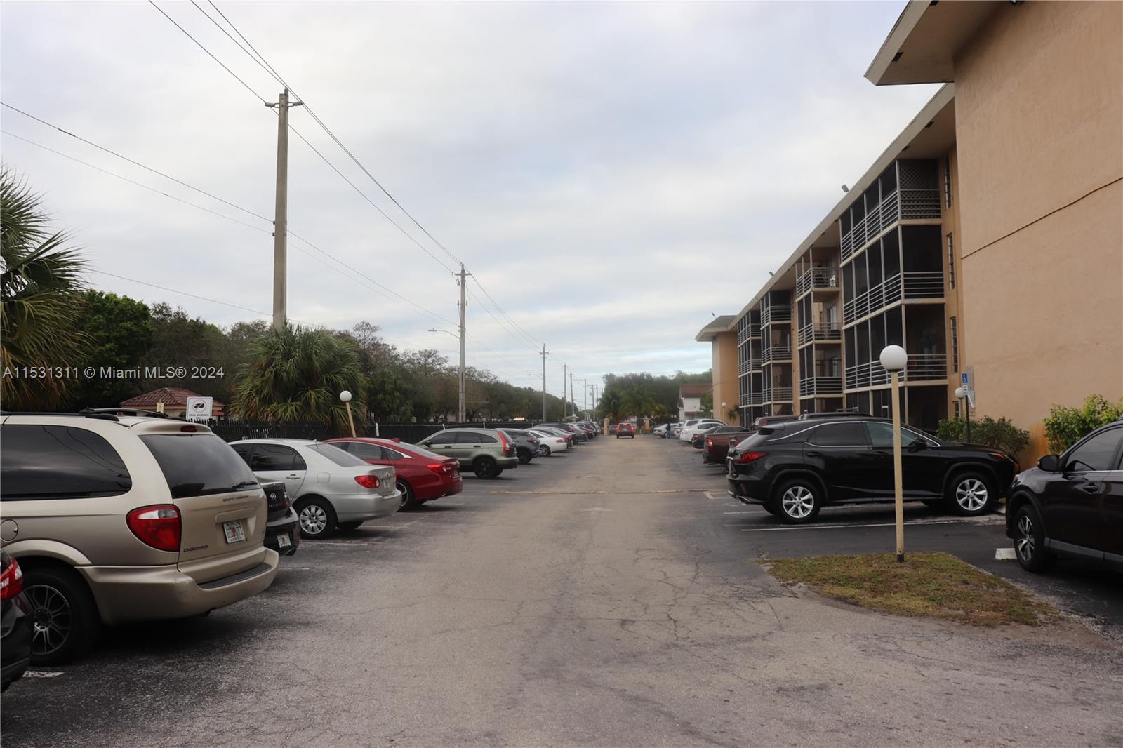 TOWN SQUARE CONDO - Residential