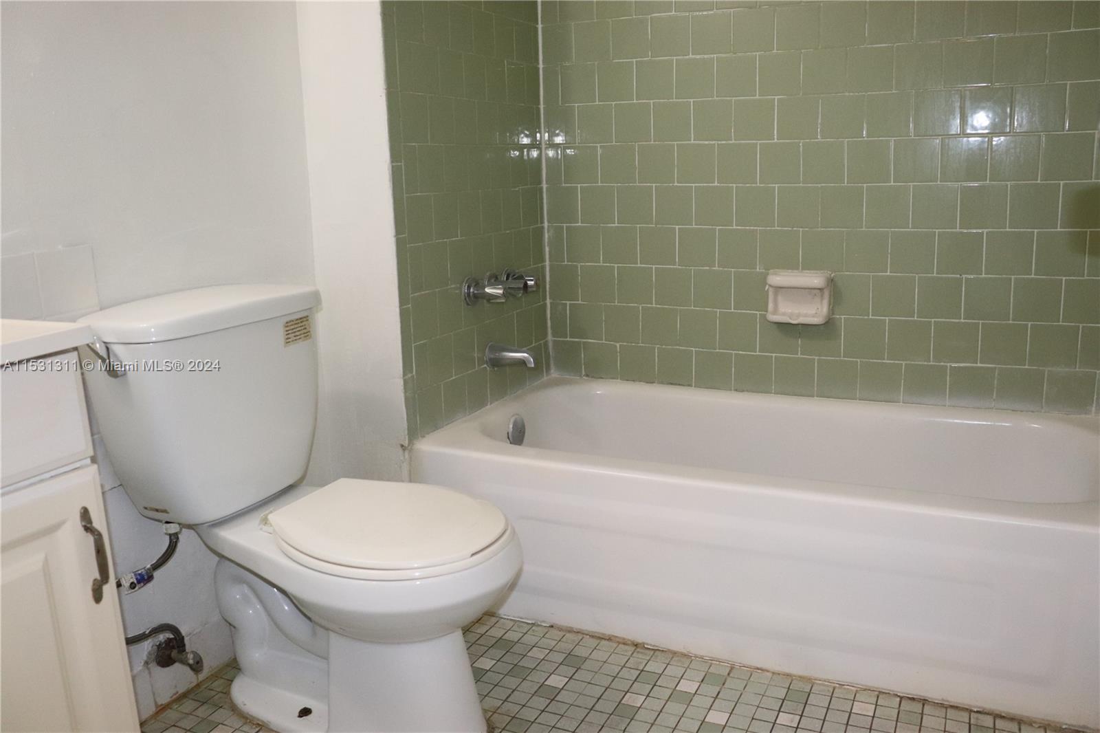 TOWN SQUARE CONDO - Residential