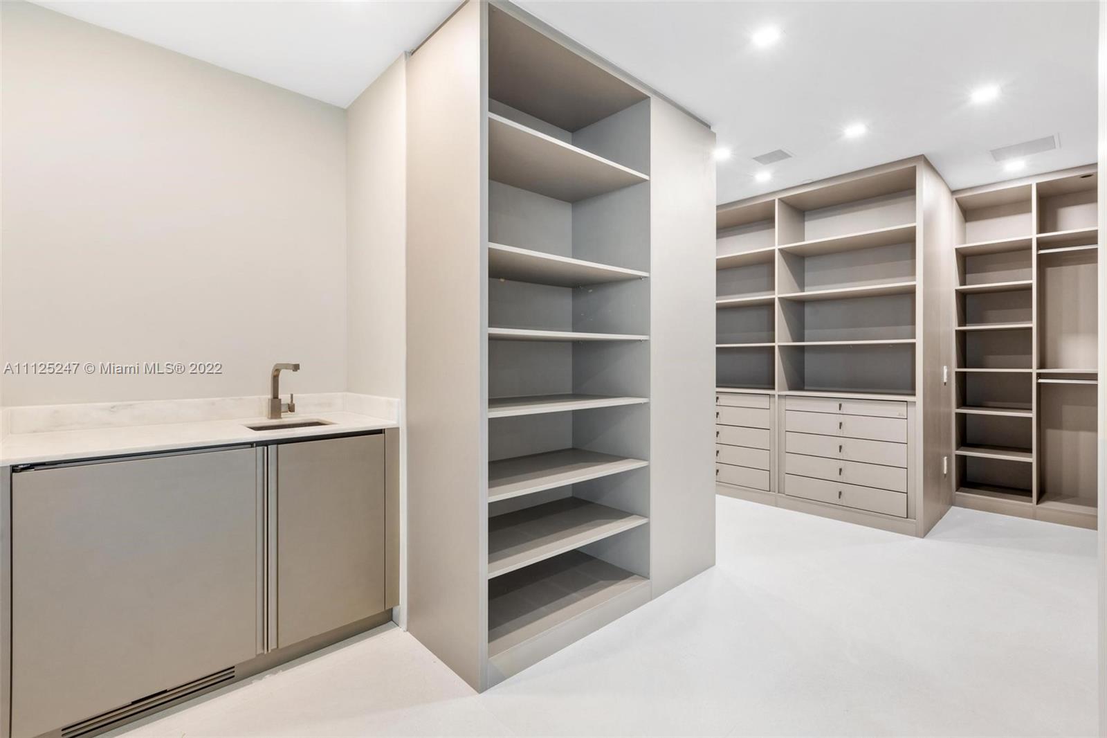 18975 COLLINS CONDO - Residential