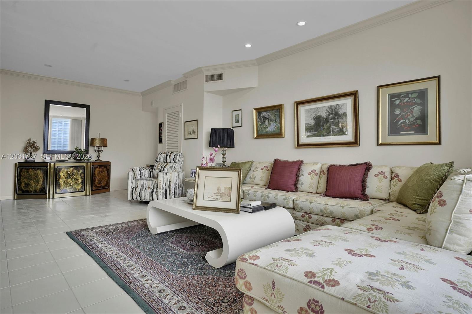 MIMOSA CONDO - Residential