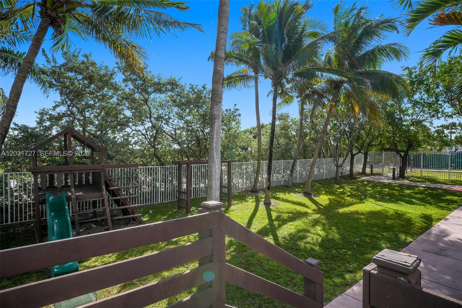 MIMOSA CONDO - Residential