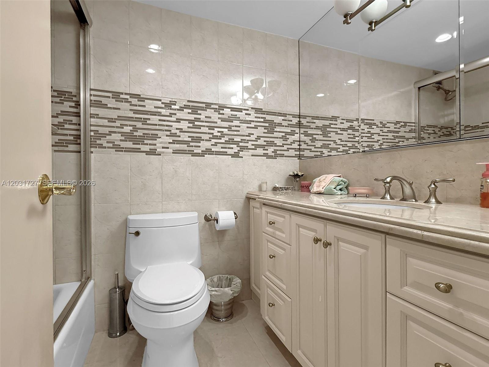 MIMOSA CONDO - Residential